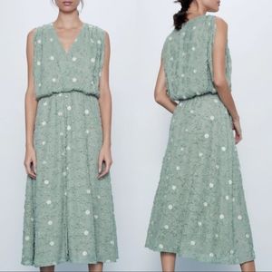 Dot Texture Midi Dress